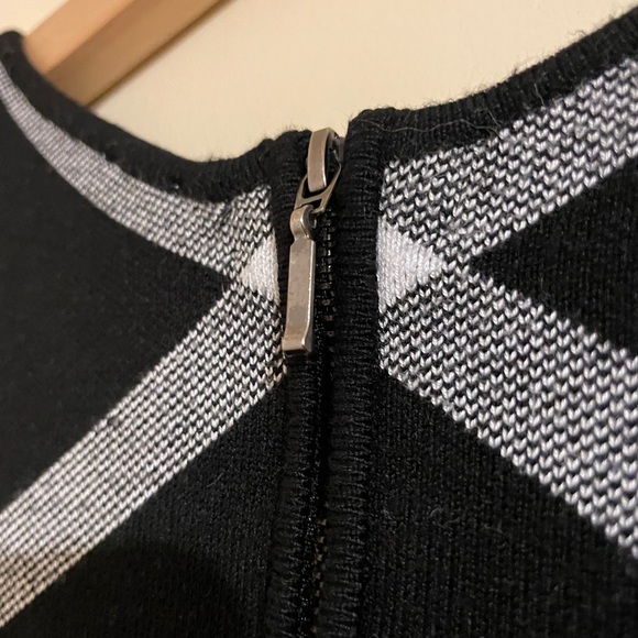 Alice Olivia Diagonal Plaid Drop Waist Dress by Tristan - black corporate - Picture 4 of 11